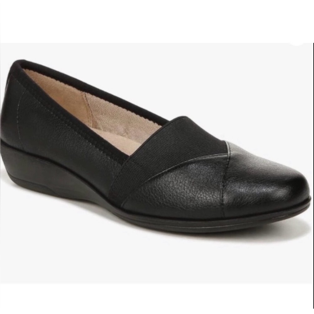 New Size 8.5 Life Stride Intro Black Flats with Stretch Feature (ABBA)